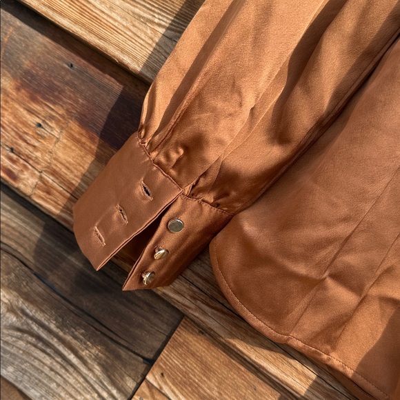 Ann Taylor button down blouse - Picture 7 of 8